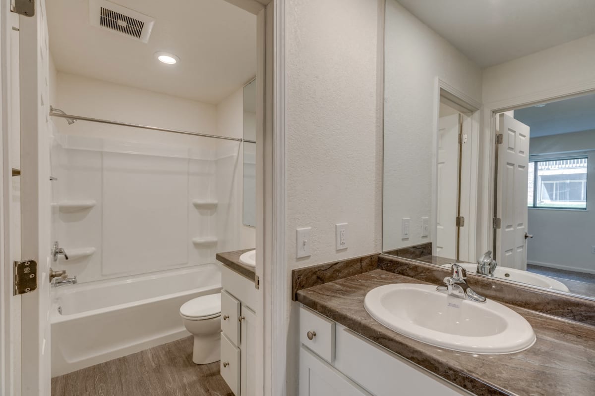 Photos and Video of Glenwood Apartments in East Lansing, MI